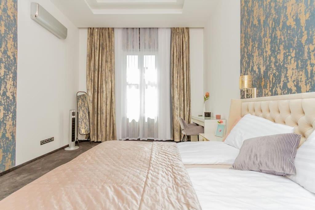 The Opulent Oasis By Newave Apartments Boedapest Buitenkant foto