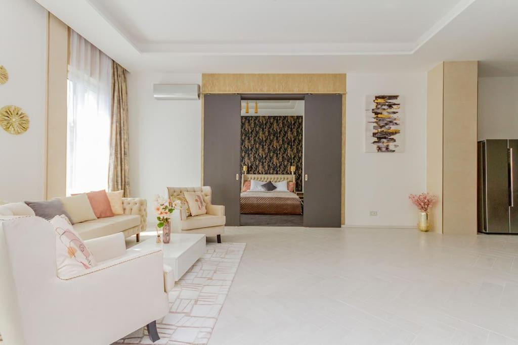 The Opulent Oasis By Newave Apartments Boedapest Buitenkant foto