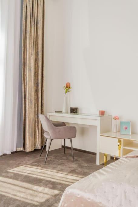 The Opulent Oasis By Newave Apartments Boedapest Buitenkant foto