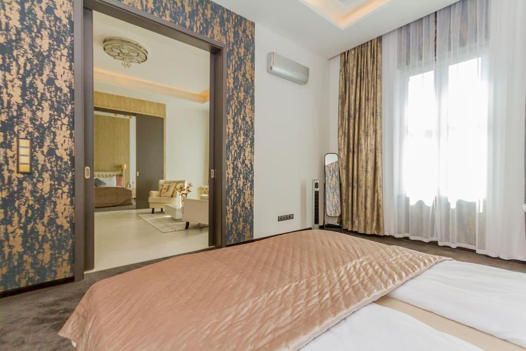 The Opulent Oasis By Newave Apartments Boedapest Buitenkant foto