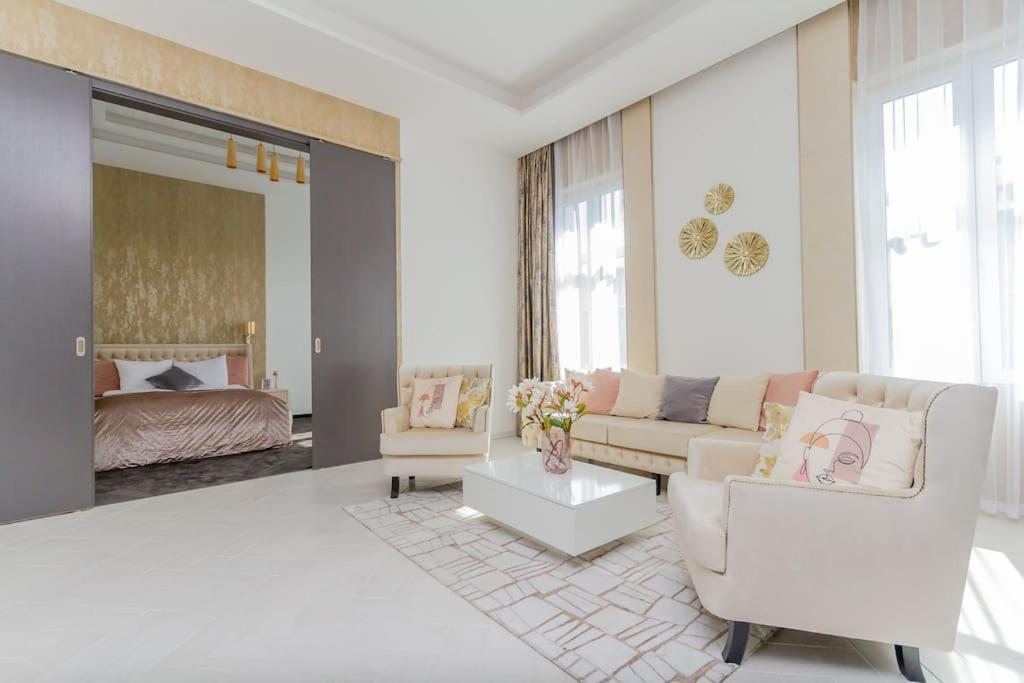 The Opulent Oasis By Newave Apartments Boedapest Buitenkant foto
