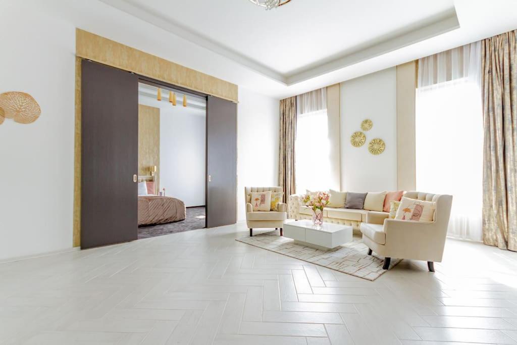 The Opulent Oasis By Newave Apartments Boedapest Buitenkant foto